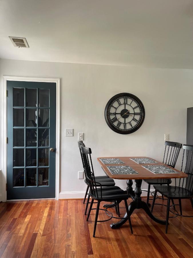 Brand New, Cozy, Modern, One-Bedroom Apartment Falls Church Dış mekan fotoğraf